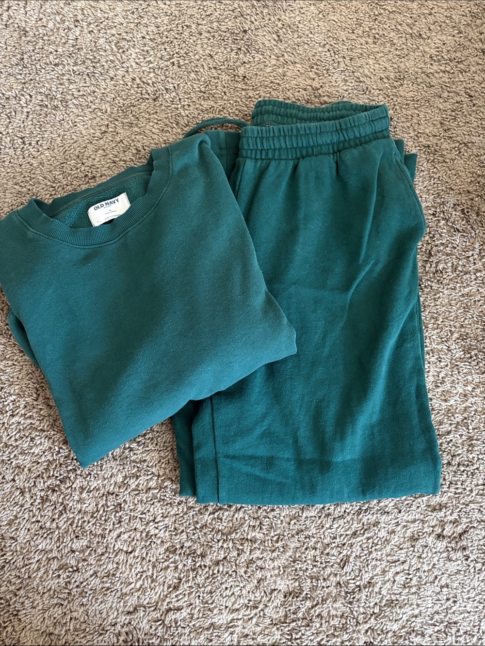 Old navy Socomfy Green Sweatshirt and Sweatpant Set